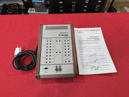 Roland OP-8. Interface para Roland Jupiter 8 Roland OP-8. Interface para Roland Jupiter 8